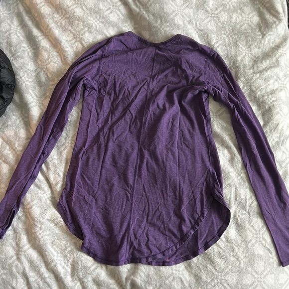 Lululemon long sleeve shirt - Picture 2 of 4